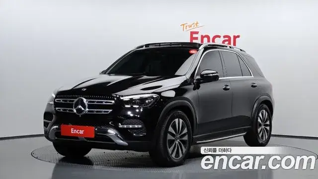 Mercedes-Benz GLE-Class 2025 — Photo 13/36