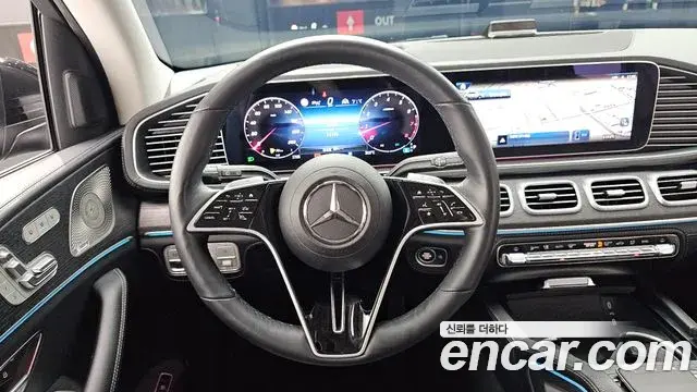 Mercedes-Benz GLE-Class 2025 — Photo 4/36