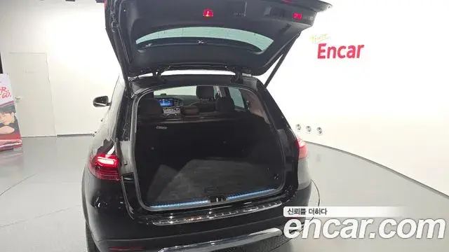 Mercedes-Benz GLE-Class 2025 — Photo 15/36