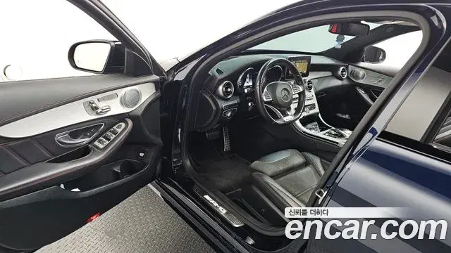 Mercedes-Benz C-Class 2018 — Фото 10/20