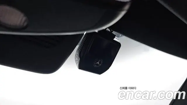 Mercedes-Benz C-Class 2018 — Şəkil 13/33