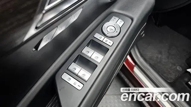 Genesis GV80 2021 — ფოტო 26/37