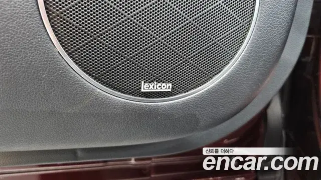 Genesis GV80 2021 — ფოტო 34/37