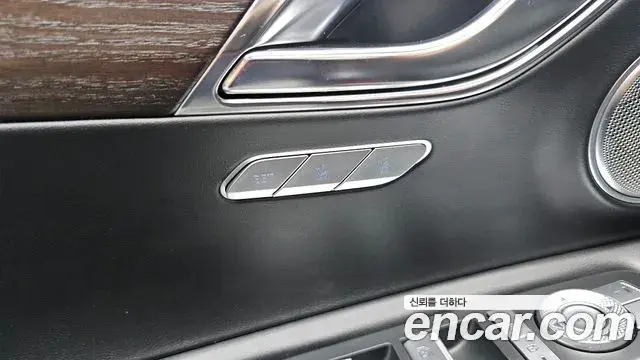 Genesis GV80 2021 — ფოტო 36/37