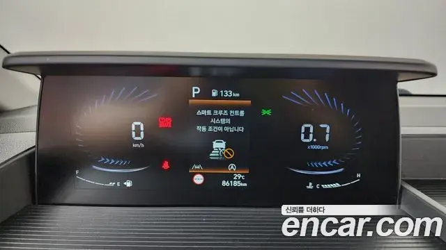 Hyundai Staria 2021 — Фото 8/20