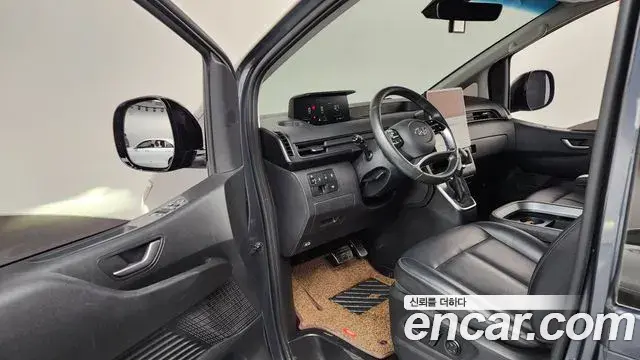 Hyundai Staria 2021 — Фото 10/20