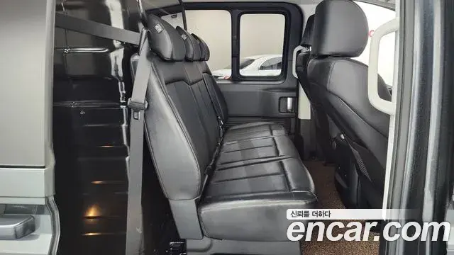 Hyundai Staria 2021 — Фото 11/20