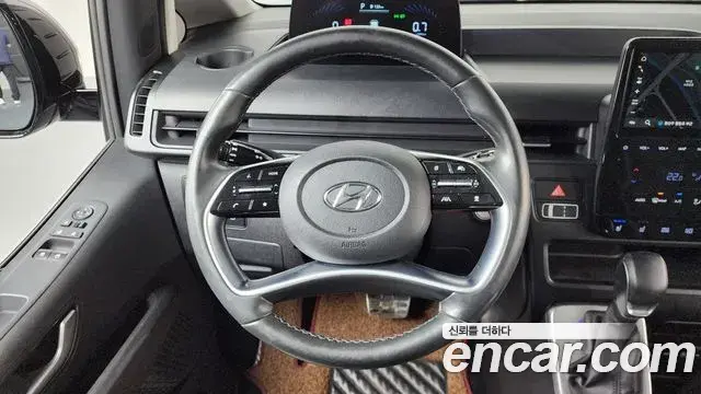 Hyundai Staria 2021 — Фото 12/20