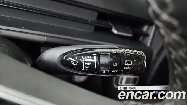 Hyundai Staria 2021 — Фото 18/20
