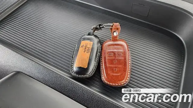 Hyundai Staria 2021 — Photo 7/32