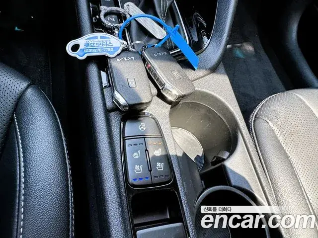 Kia Niro 2021 — Фото 14/20