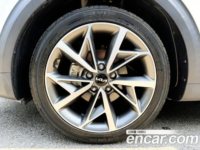 Kia Niro 2021 — Фото 20/20