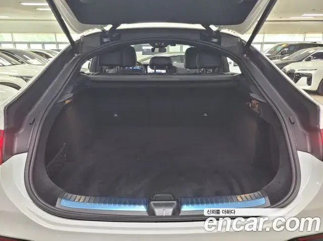 Mercedes-Benz GLE-Class 2024 — Photo 7/20