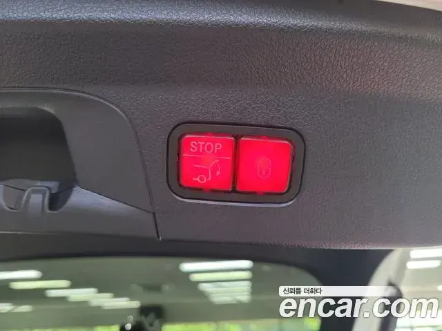 Mercedes-Benz GLE-Class 2024 — Photo 19/20
