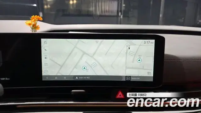 Kia Carnival 2025 — Photo 19/38
