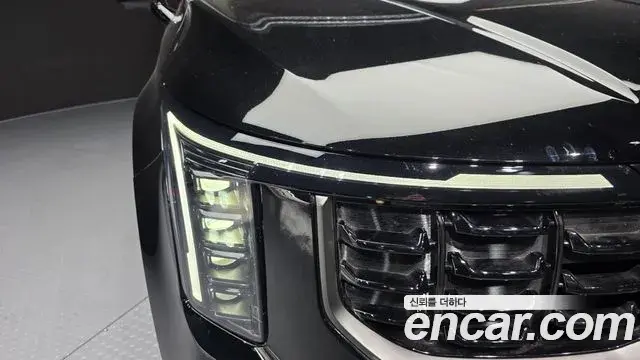 Kia Carnival 2025 — Photo 2/38
