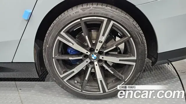 BMW 5 Series 2025 — Şəkil 4/33