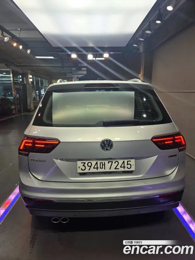 Volkswagen Tiguan 2018 — Фото 3/18