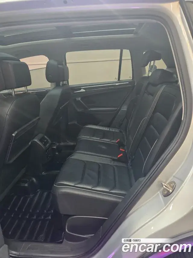 Volkswagen Tiguan 2018 — Фото 9/18
