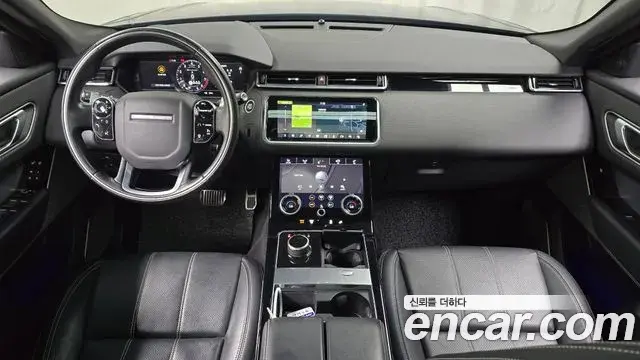 Land Rover Range Rover Velar 2020 — ფოტო 33/33