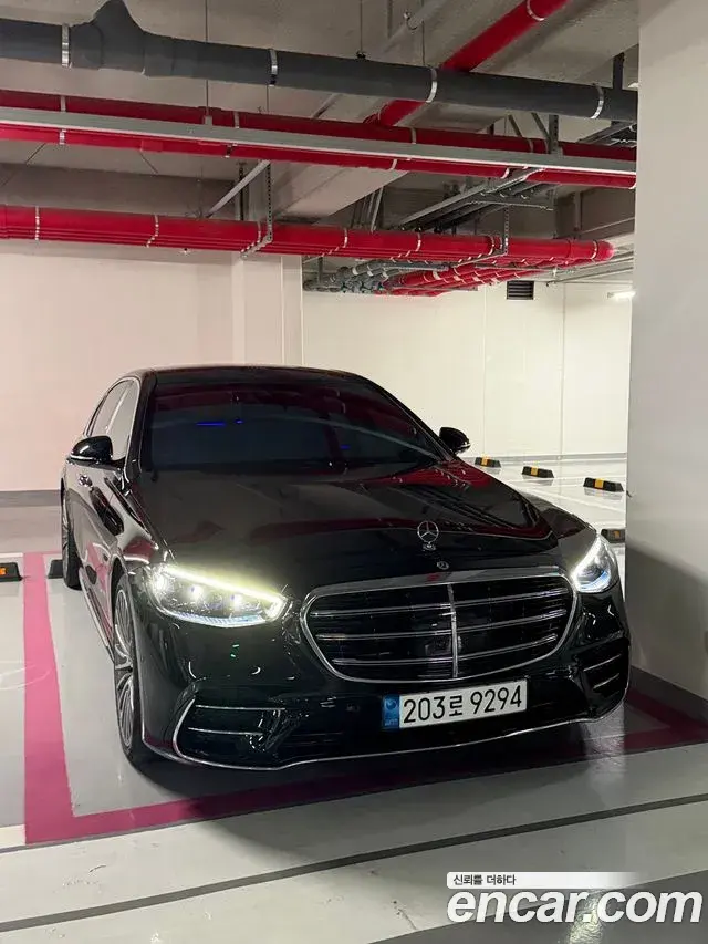 Mercedes-Benz S-Class 2023 — ფოტო 8/13