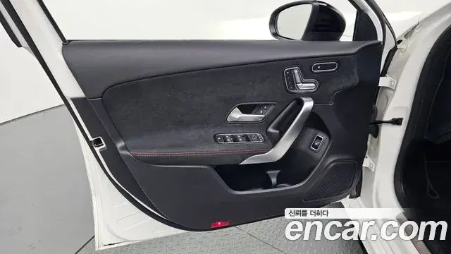 Mercedes-Benz A-Class 2022 — ფოტო 2/34