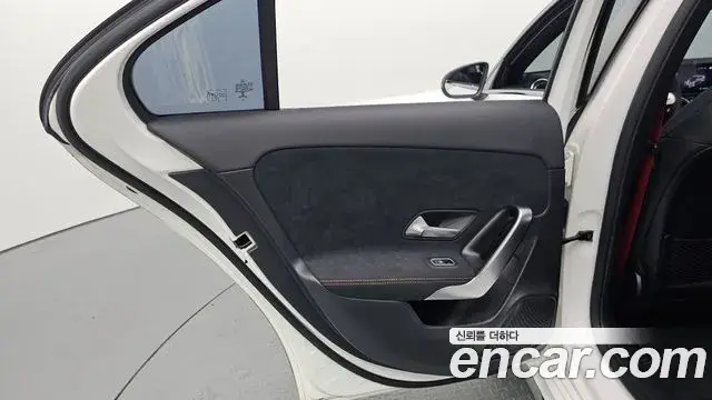 Mercedes-Benz A-Class 2022 — ფოტო 21/34