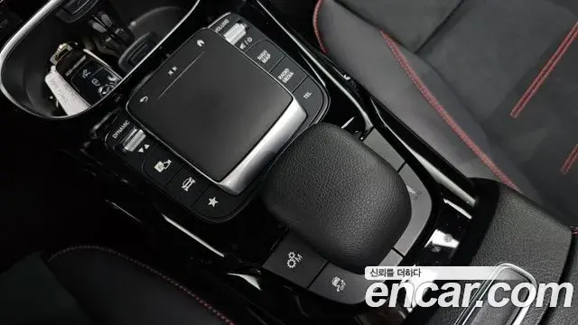 Mercedes-Benz A-Class 2022 — ფოტო 31/34