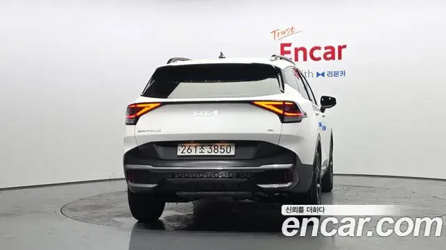 Kia Sportage 2023 — Photo 18/31