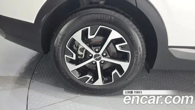 Kia Sportage 2023 — Photo 15/31