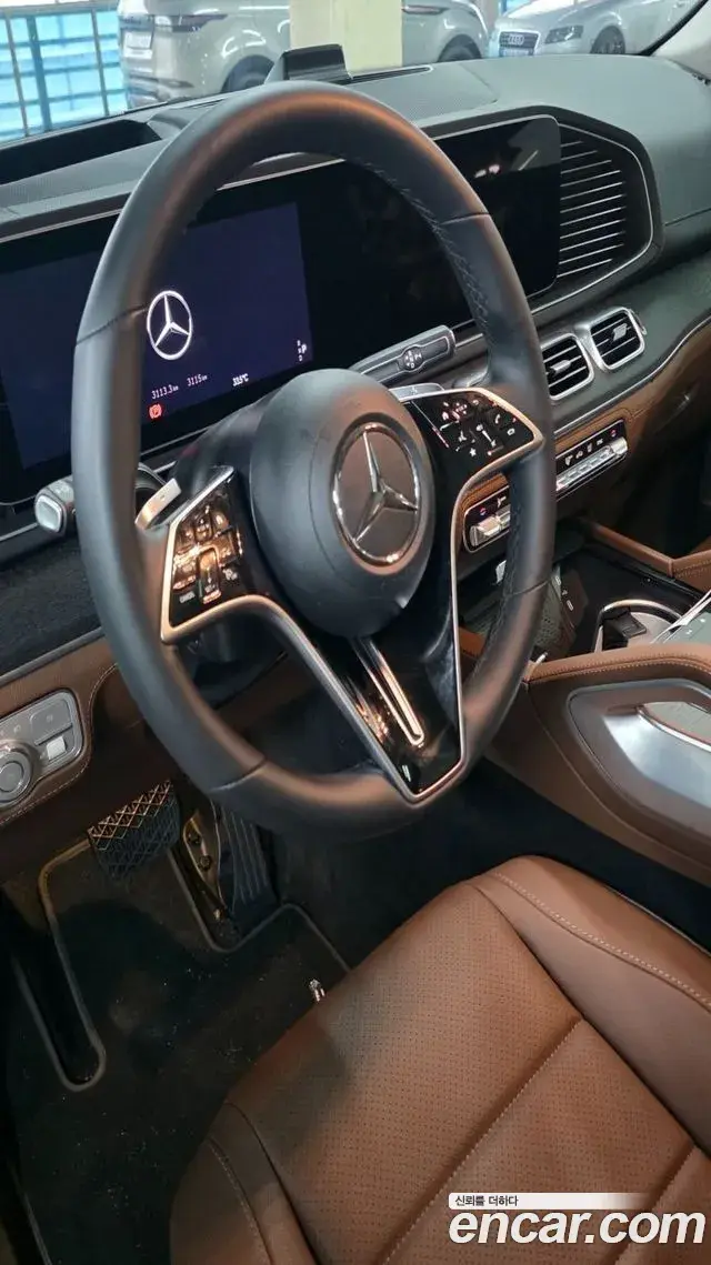 Mercedes-Benz GLE-Class 2026 — Photo 17/20