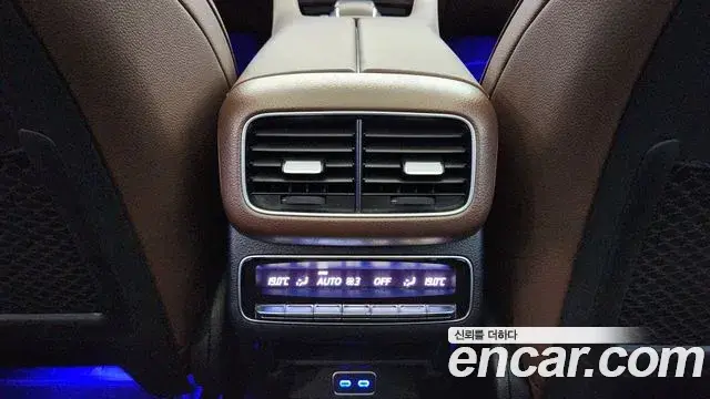 Mercedes-Benz GLE-Class 2026 — Photo 14/20