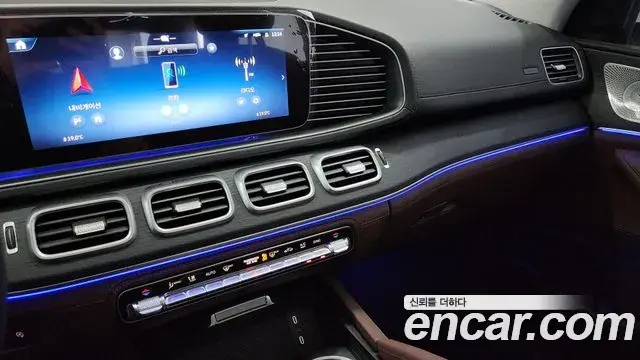 Mercedes-Benz GLE-Class 2026 — Photo 12/20