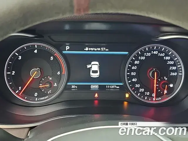 Genesis G70 2018 — ფოტო 14/18