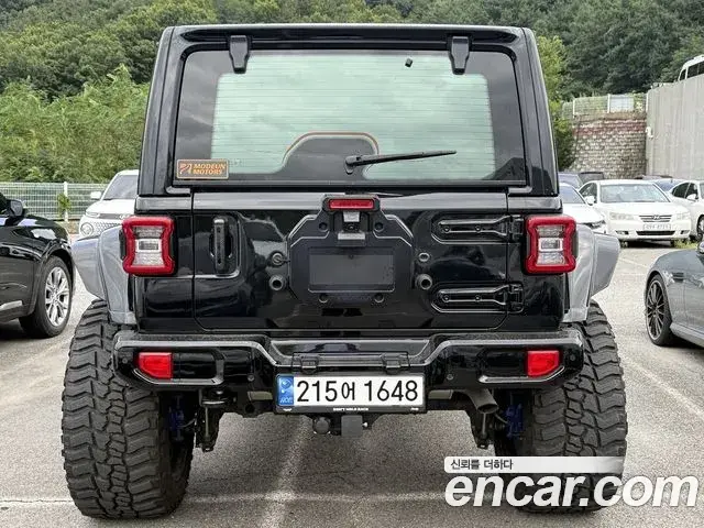 Jeep Wrangler 2020 — ფოტო 3/15