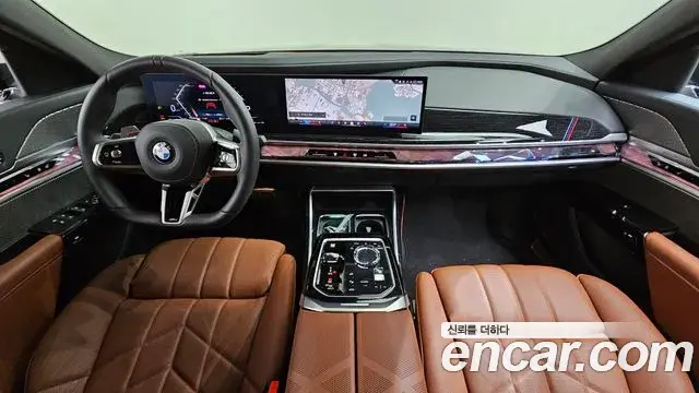 BMW 7 Series 2025 — Фото 9/20