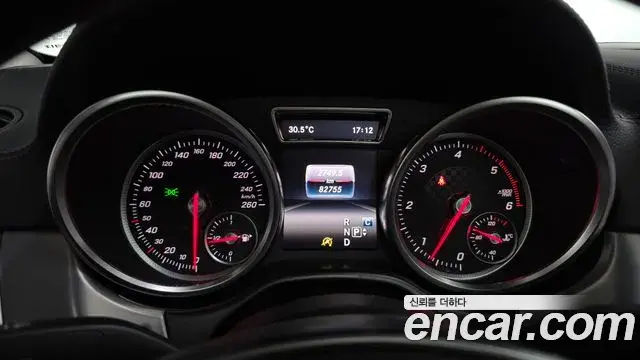 Mercedes-Benz GLE-Class 2018 — Şəkil 8/20