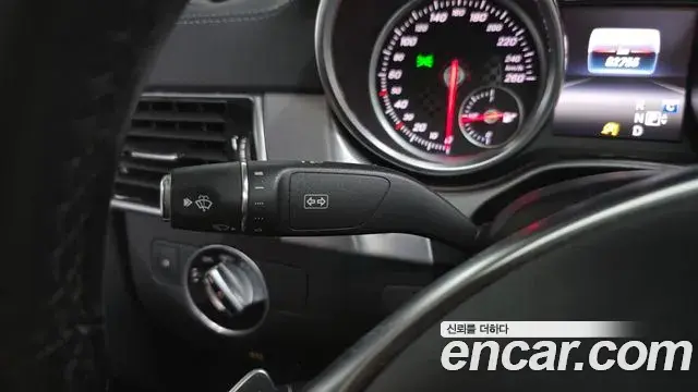 Mercedes-Benz GLE-Class 2018 — Şəkil 4/20