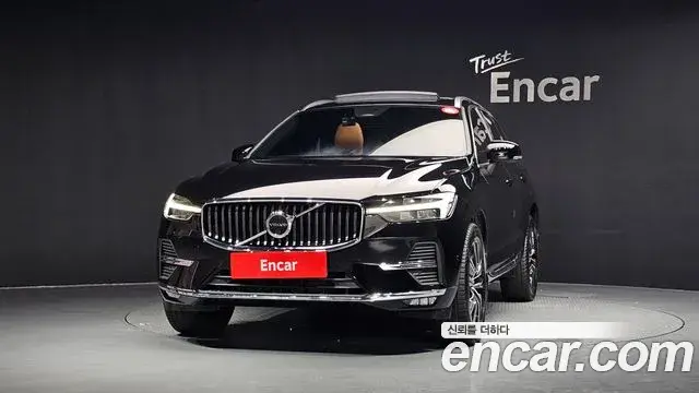 Volvo XC60 2021 — Photo 15/20