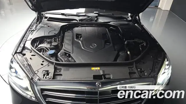 Mercedes-Benz S-Class 2019 — Şəkil 2/33