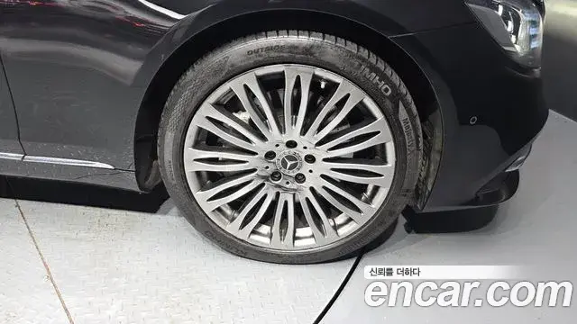Mercedes-Benz S-Class 2019 — Şəkil 9/33