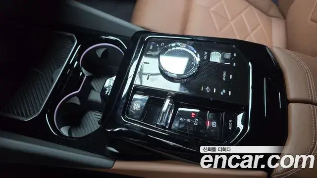 BMW 5 Series 2025 — ფოტო 15/34