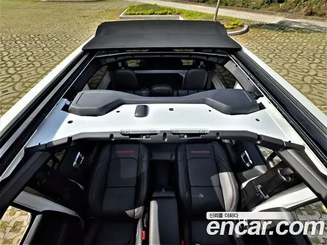 Jeep Wrangler 2025 — ფოტო 14/20