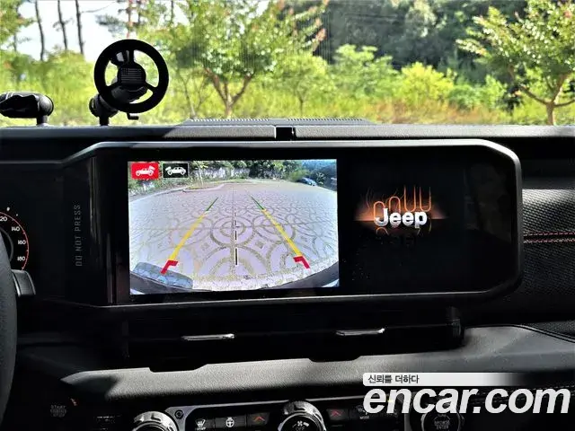 Jeep Wrangler 2025 — ფოტო 3/20