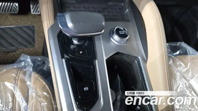 Renault Samsung Grand Koleos 2025 — Photo 5/32
