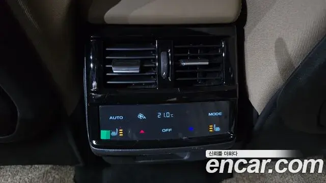 Renault Samsung Grand Koleos 2025 — Photo 9/32