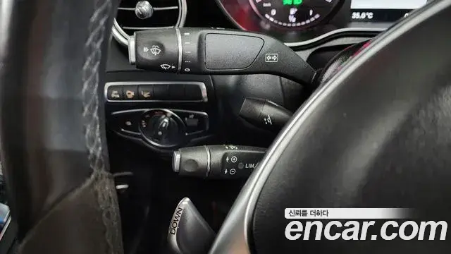 Mercedes-Benz GLC-Class 2018 — ფოტო 21/35