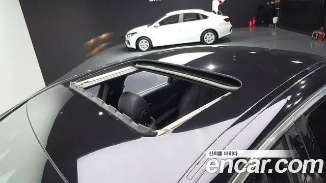 Mercedes-Benz E-Class 2020 — Photo 3/34