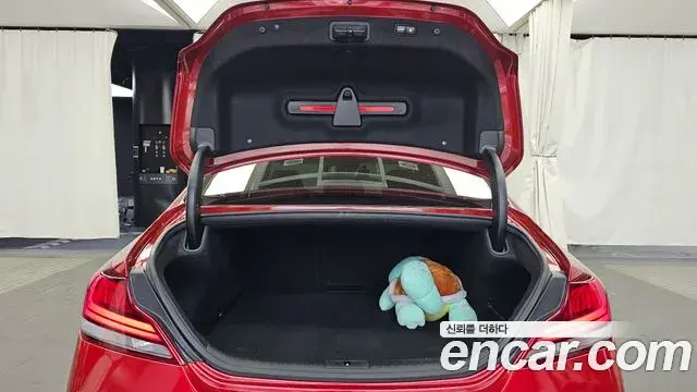 Genesis G70 2019 — Şəkil 19/20