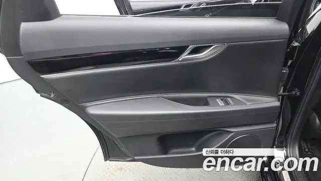 Genesis G80 2020 — Photo 14/34
